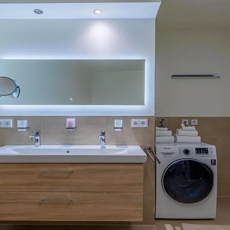 Entschleunigung - Mit Dachterrasse&müritzblick In Der Hafenresidenz Waren (Müritz)