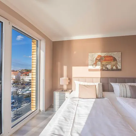 Entschleunigung - Mit Dachterrasse & Mueritzblick In Der Hafenresidenz Waren (Mueritz)