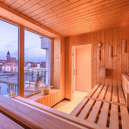 Entschleunigung - Mit Dachterrasse & Mueritzblick In Der Hafenresidenz Apartment