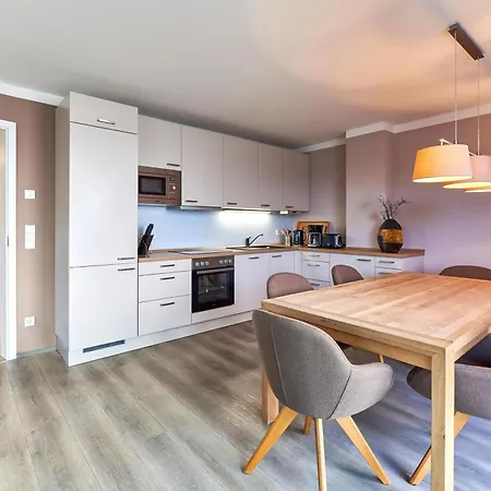 Entschleunigung - Mit Dachterrasse & Mueritzblick In Der Hafenresidenz Apartment *