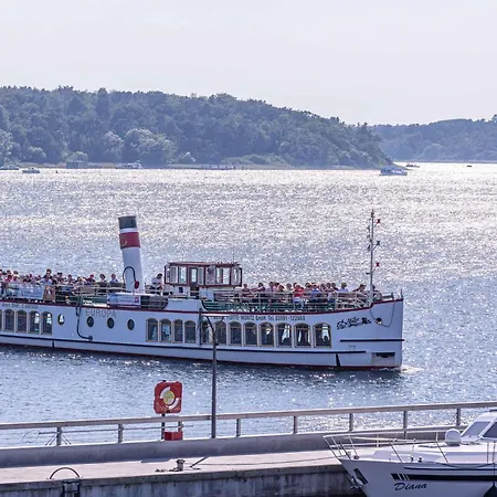 Apartment Entschleunigung - Mit Dachterrasse&müritzblick In Der Hafenresidenz Waren (Müritz)