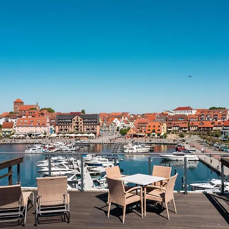 Entschleunigung - Mit Dachterrasse&müritzblick In Der Hafenresidenz